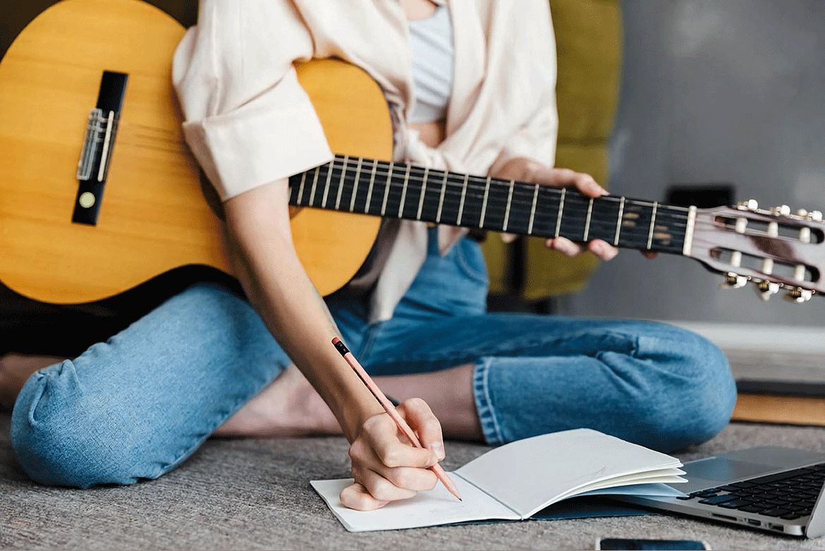 برای یادگیری سریع‌تر گیتار چه کار کنیم؟