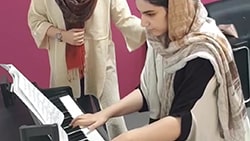 bahar delneshin piano playing with student of malihe mazandarani