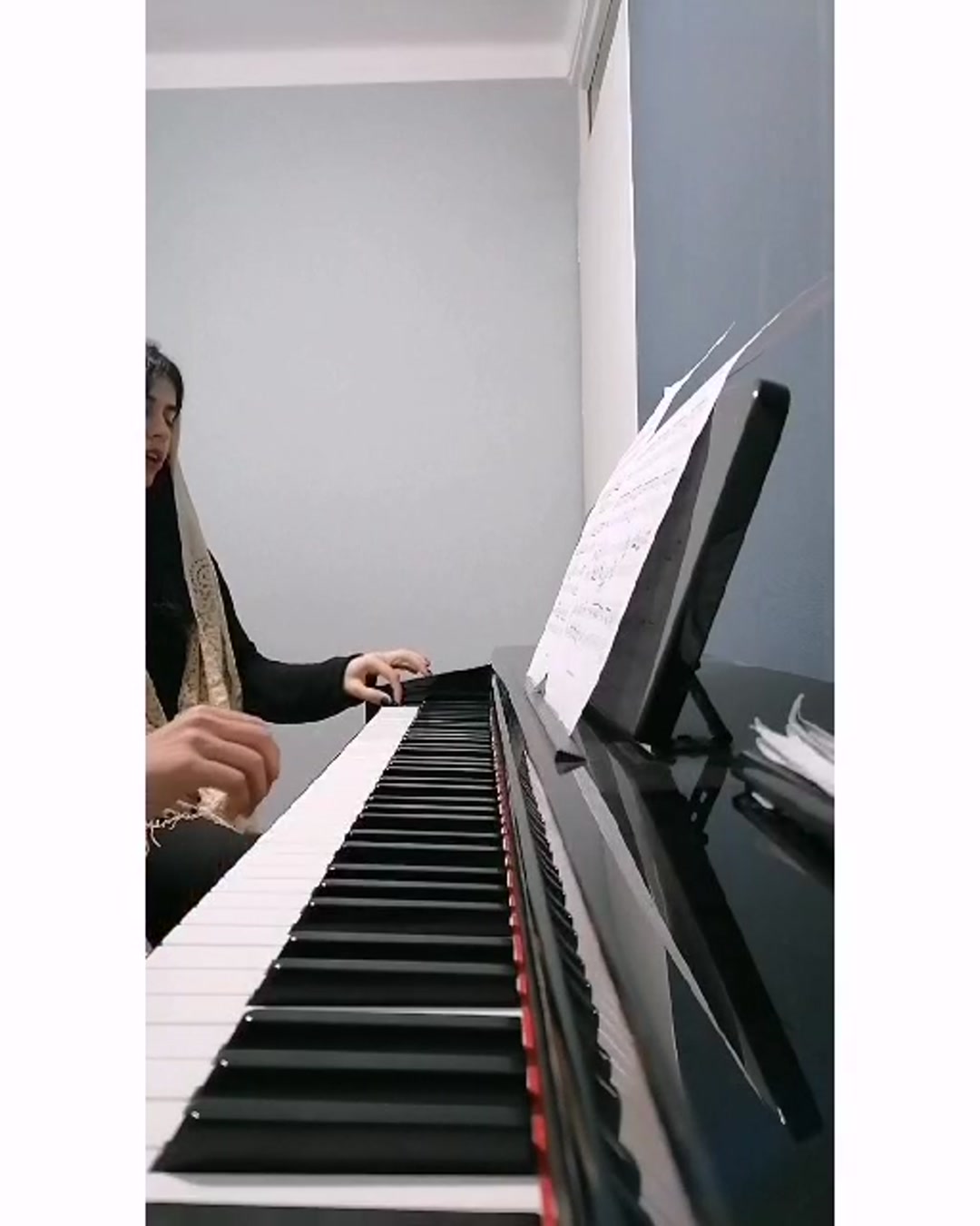 اجرای هنرجوی استاد آرزو بخشنده