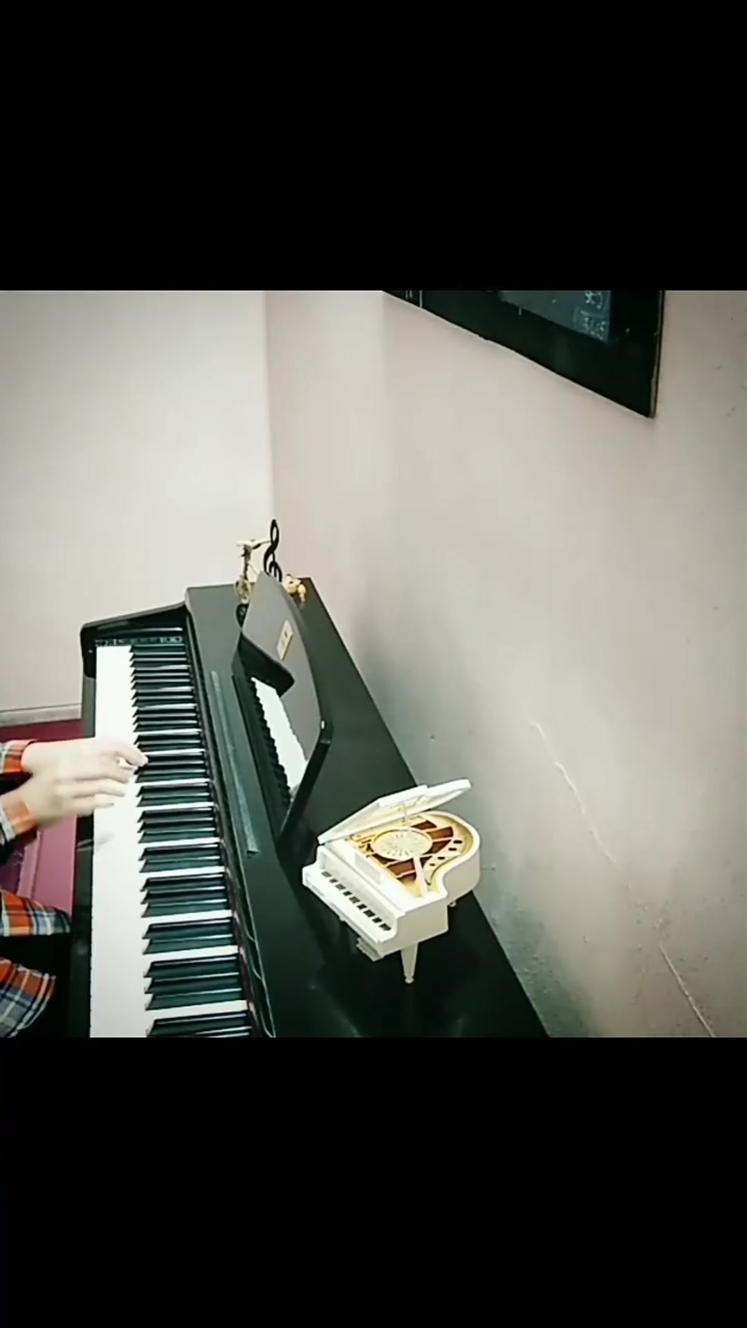  Johann Pachelbel- Chaconne با اجرای استاد آرزو بخشنده