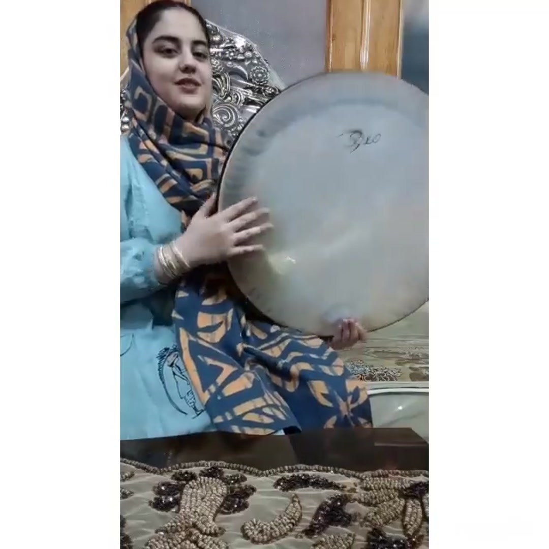 دف نوازی هنرجوی استاد راضیه شیخ
