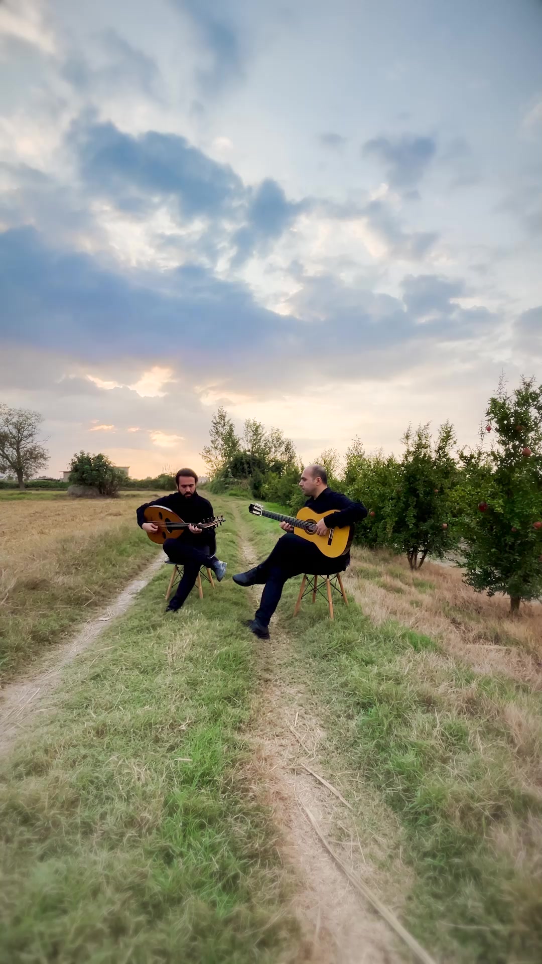 oud playing with eghbal mansour